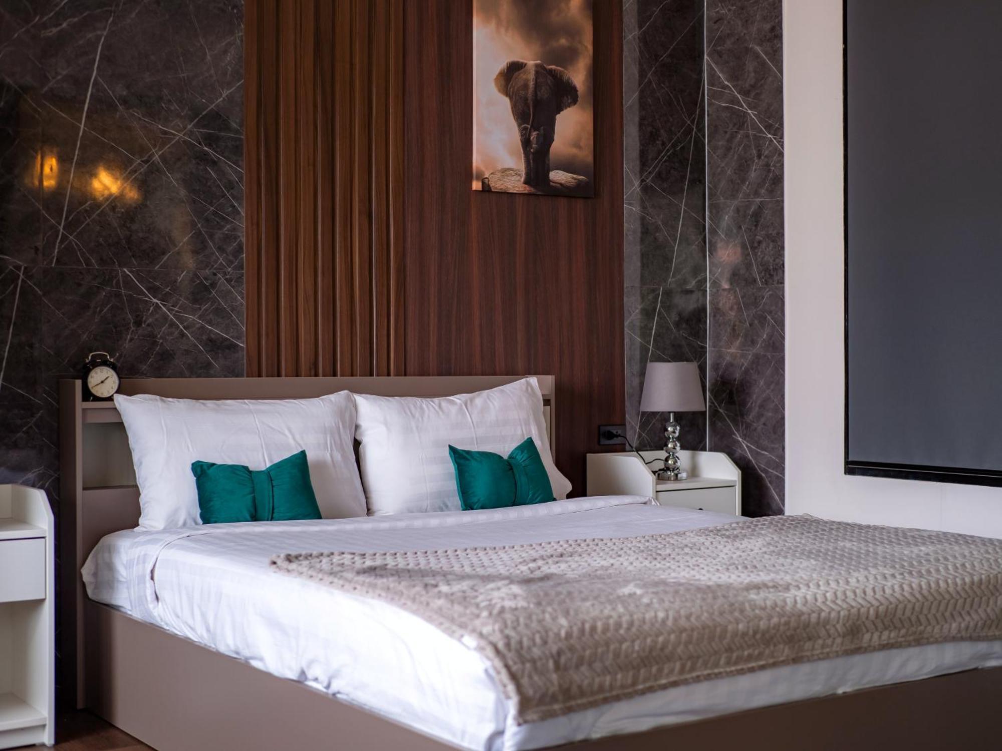 Grand Orlov Apart Hotel Patong Eksteriør billede